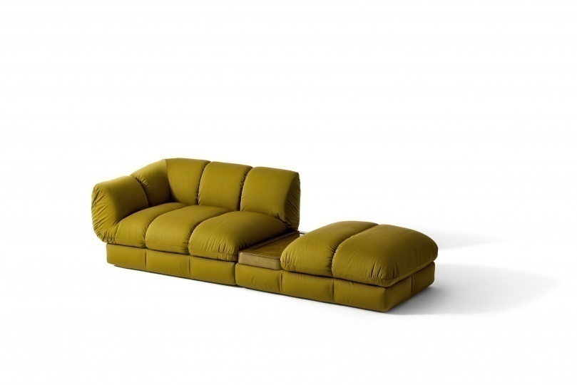 Патрисия Уркиола разработала систему диванов Ardys для Cassina