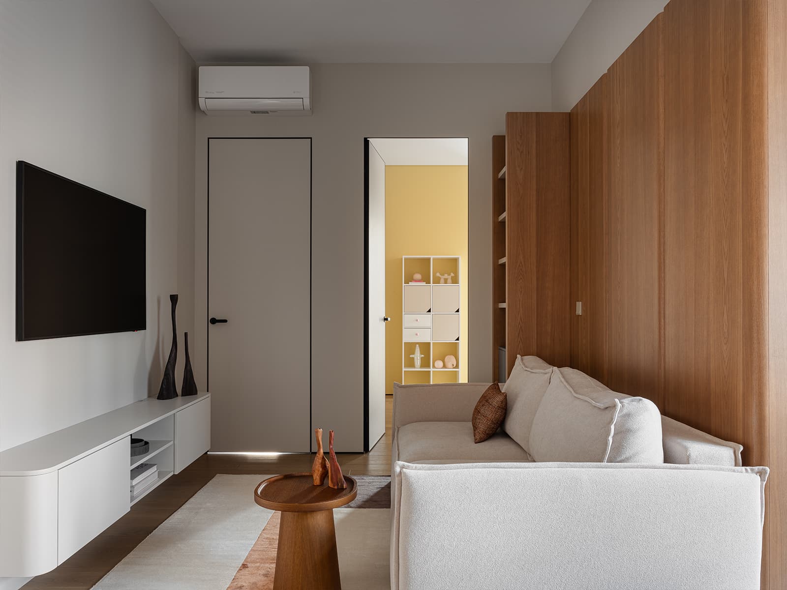 Нарядные оконные откосы в интерьере семейной квартиры — проект Ксении Степаненко