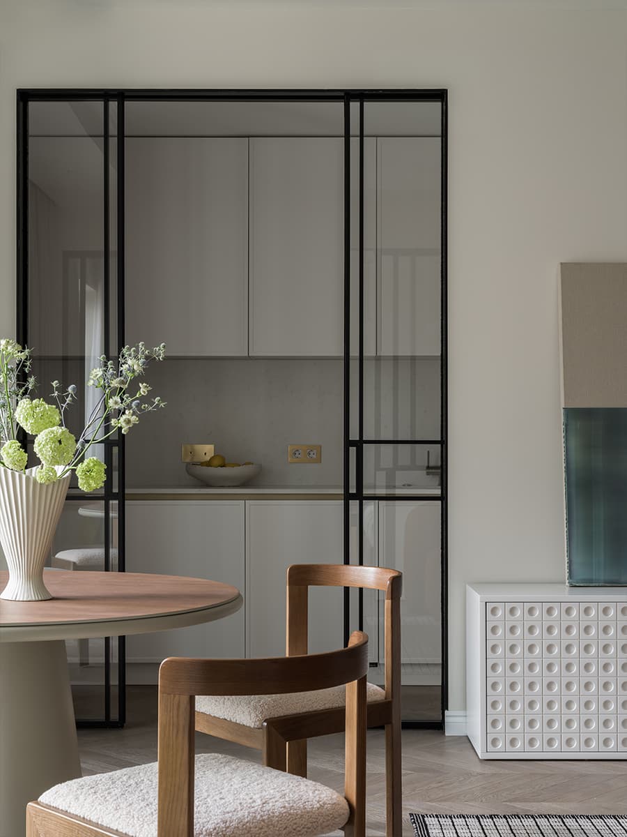 Графичные детали в интерьере небольшой квартиры — проект Tatiana Arkhipova Interior Design Studio