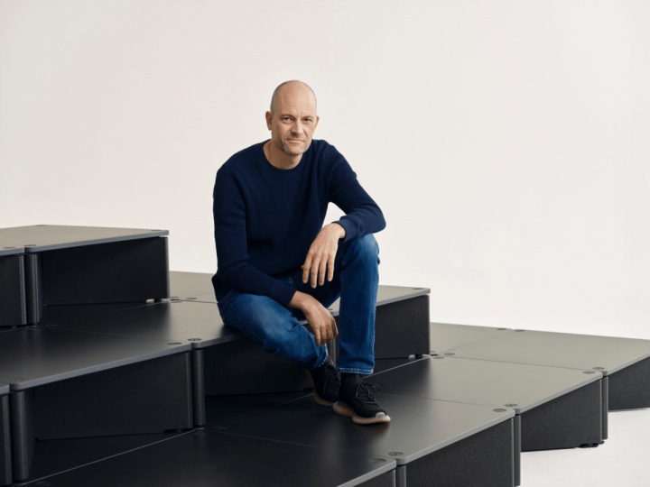 Vitra представила модульную систему по дизайну Стефана Хюрлеманна