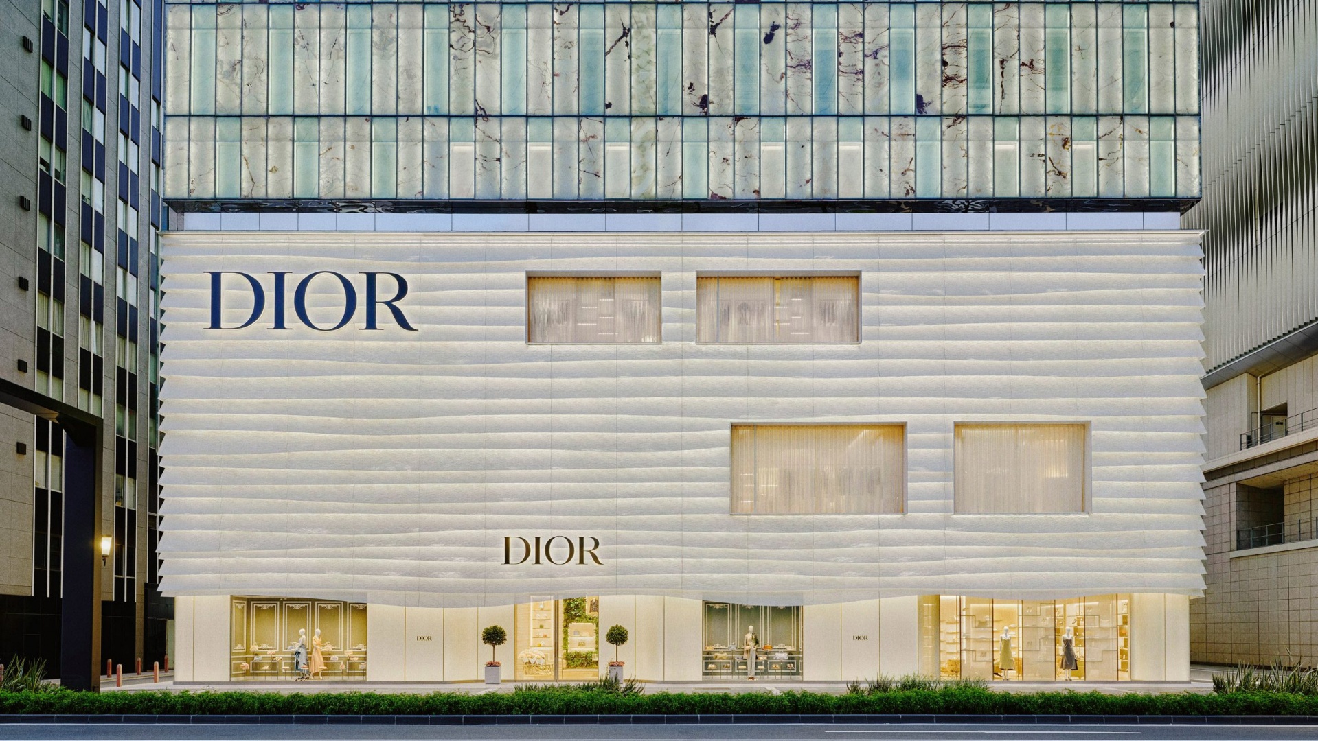 Су Фудзимото спроектировал магазин Dior в Осаке