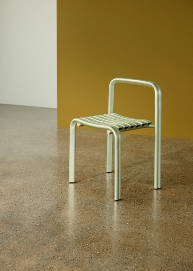 Muuto отмечает 20-летие новым стулом в коллаборации со студией Spacon