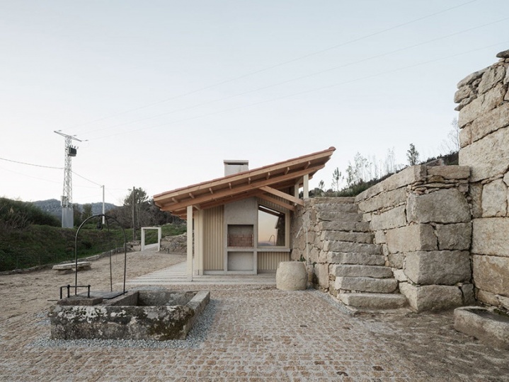 FIRM и BASED architecture реконструировали общественный центр в испанской деревне