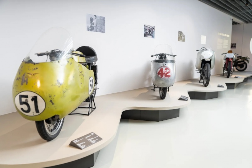 На озере Комо завершилась реконструкция музея Moto Guzzi