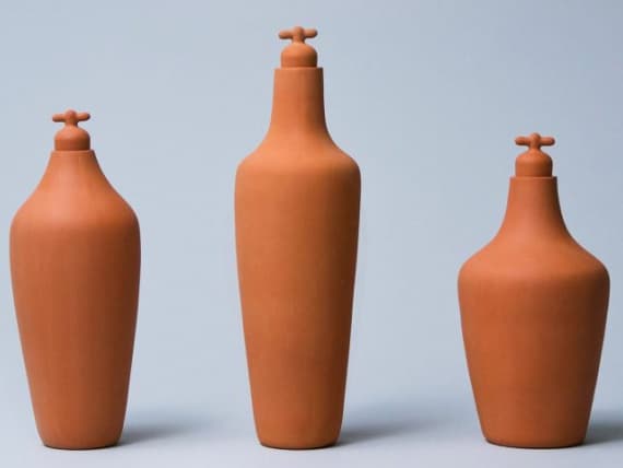 Голландский дизайнер призывает людей пить воду из-под крана