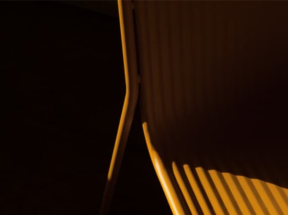 Корейский дизайнер Иль Соп Юн сделал гофрированный стул