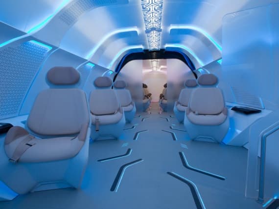 Дизайнеры спроектировали интерьер высокоскоростного поезда Hyperloop