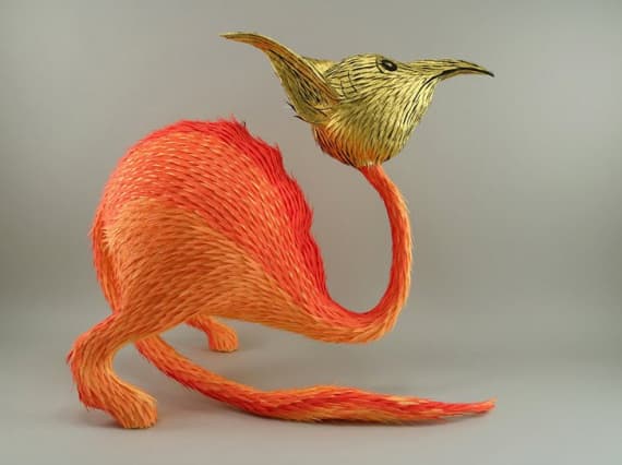 Роберто Бенавидес превращает монстров в яркие пиньяты