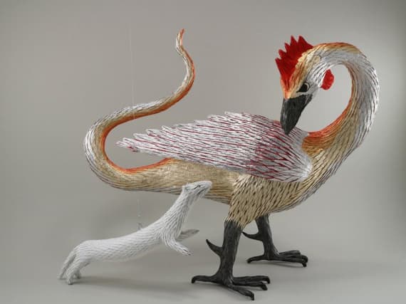 Роберто Бенавидес превращает монстров в яркие пиньяты