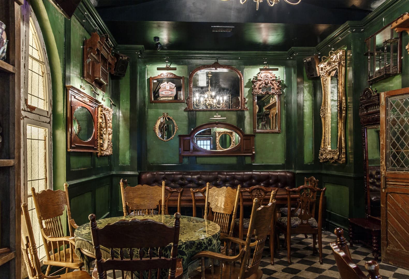 Black Swan Pub & Shop. Проект Дениса Бобкова