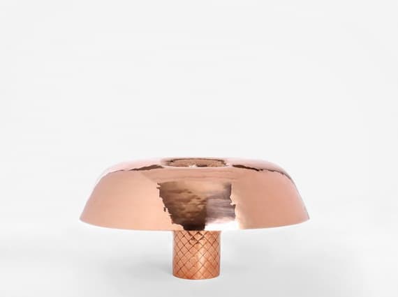 Хоэль Эскалона представляет драгоценную вазу