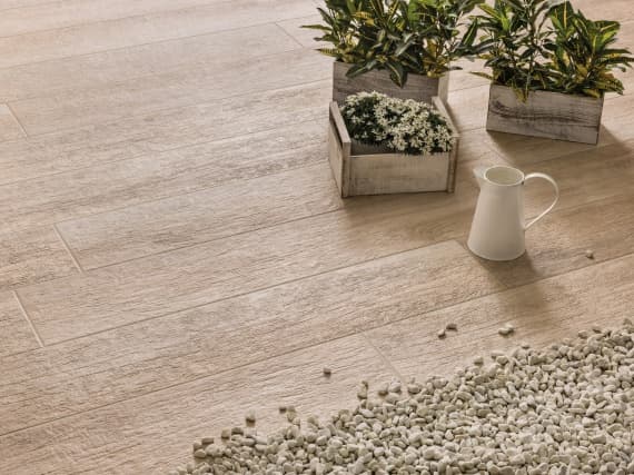 Ceramica Rondine сделали плитку, имитирующую дерево