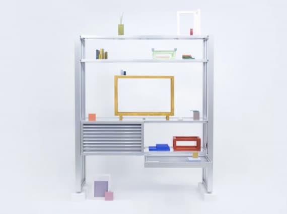 Дизайнеры 1/plinth сделали мебель из алюминиевых рам и жалюзи