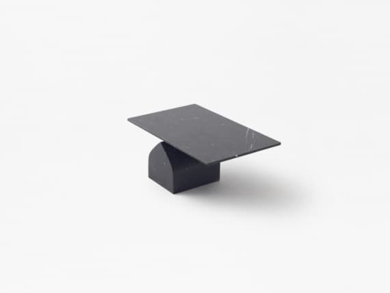 Nendo представили балансирующие мраморные столики