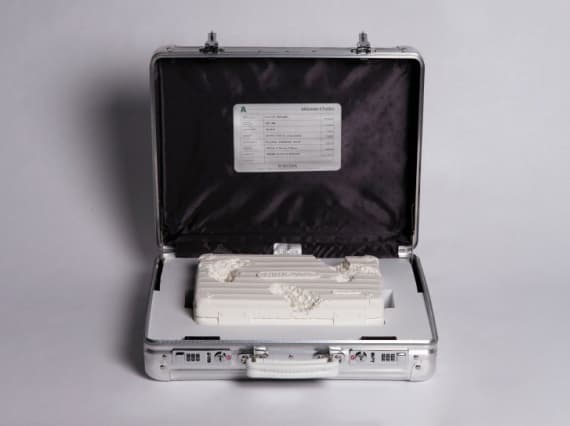 Дэниэл Аршам возродил винтажный чемодан RIMOWA