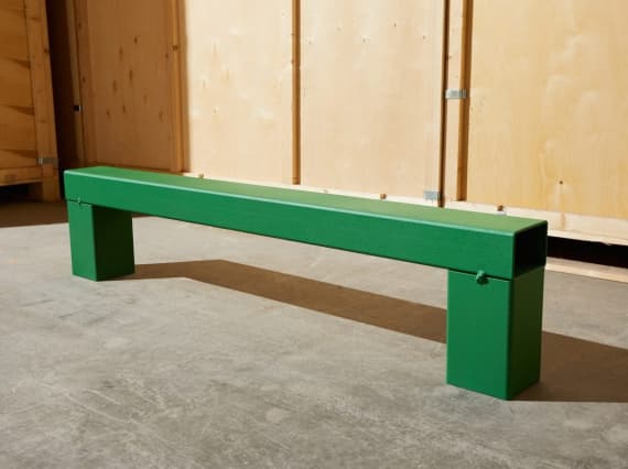 Филипп Малуэн показал экспериментальную коллекцию офисной мебели