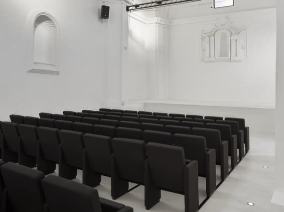 Луиджи Валенте и Мауро ди Бона восстановили итальянскую церковь