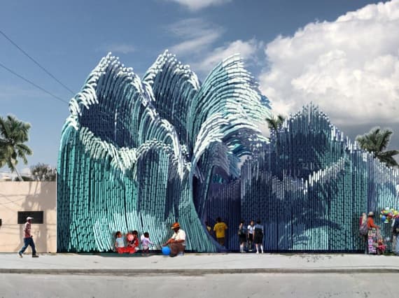 Мексиканские архитекторы построили школу из пластиковых бутылок