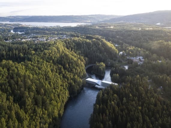 BIG построили в Норвегии музей-мост