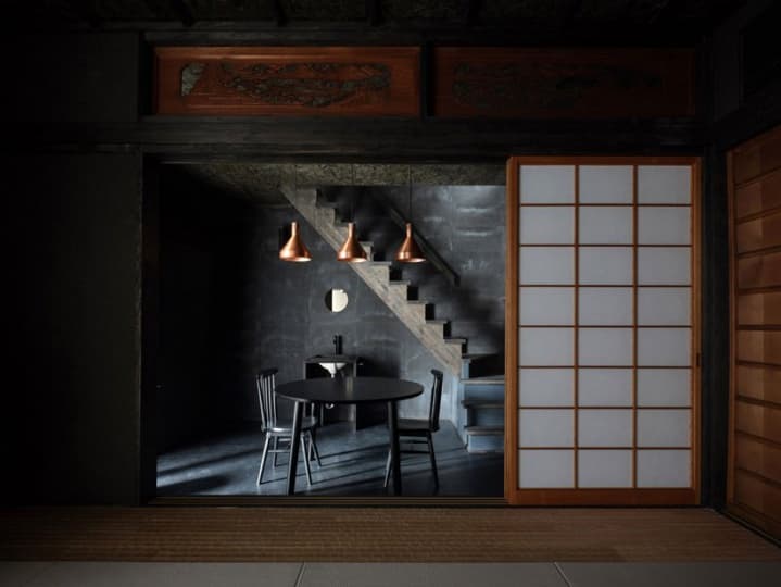 Архитекторы KINO превратили два таунхауса в Киото Мачии в отель Sumihotaru