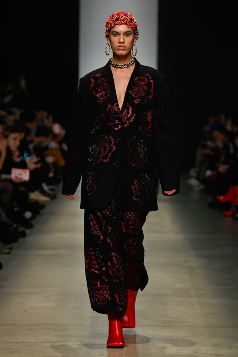 Фотография с показа коллекции «Время цыган» Ромы Уварова