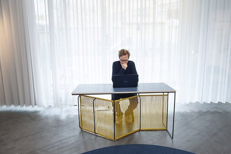 Два в одном: стол-шезлонг Chaise Renversée от Пьера-Луи Жерлье