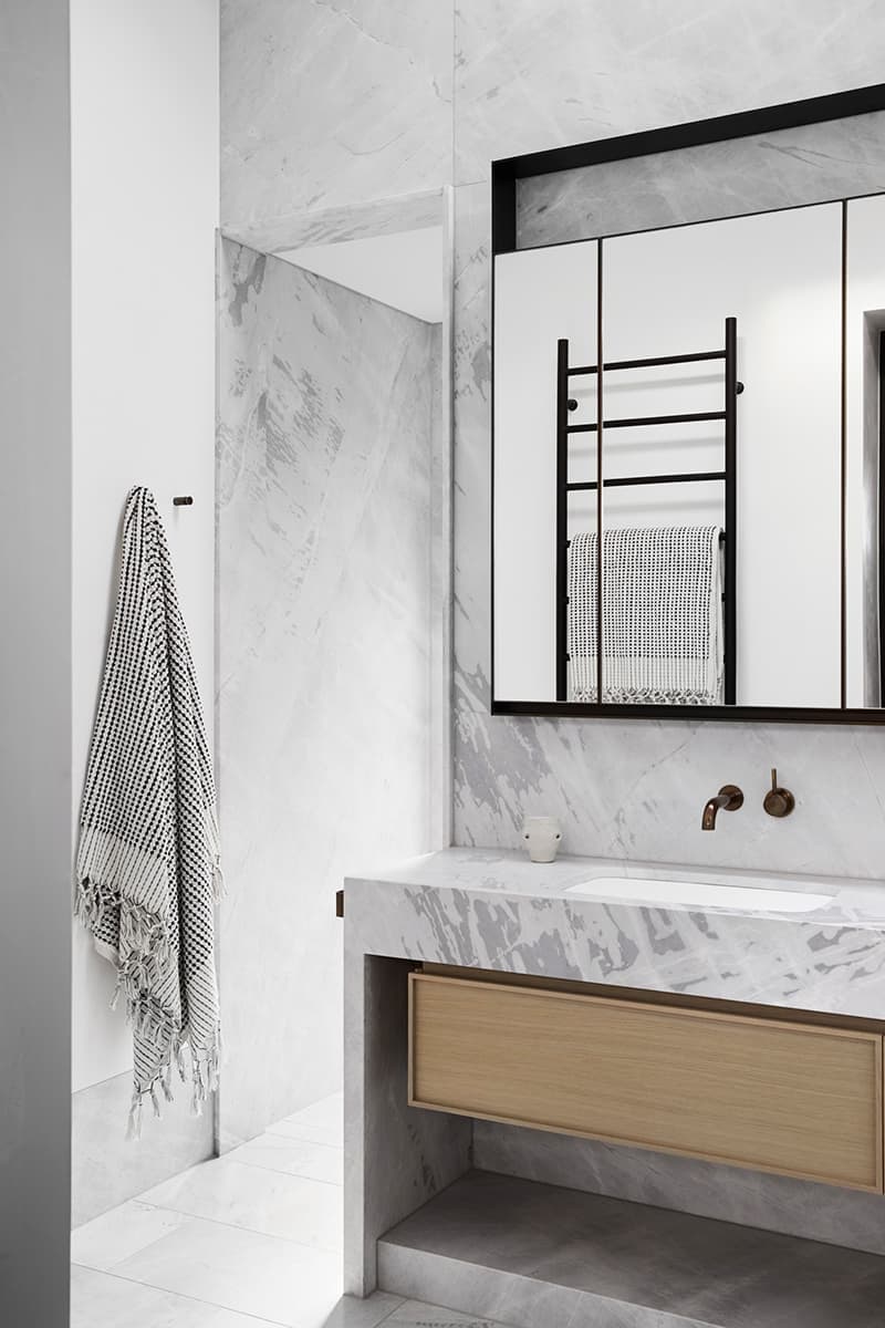 Интерьер дома с 5 спальнями — проект Flack Studio