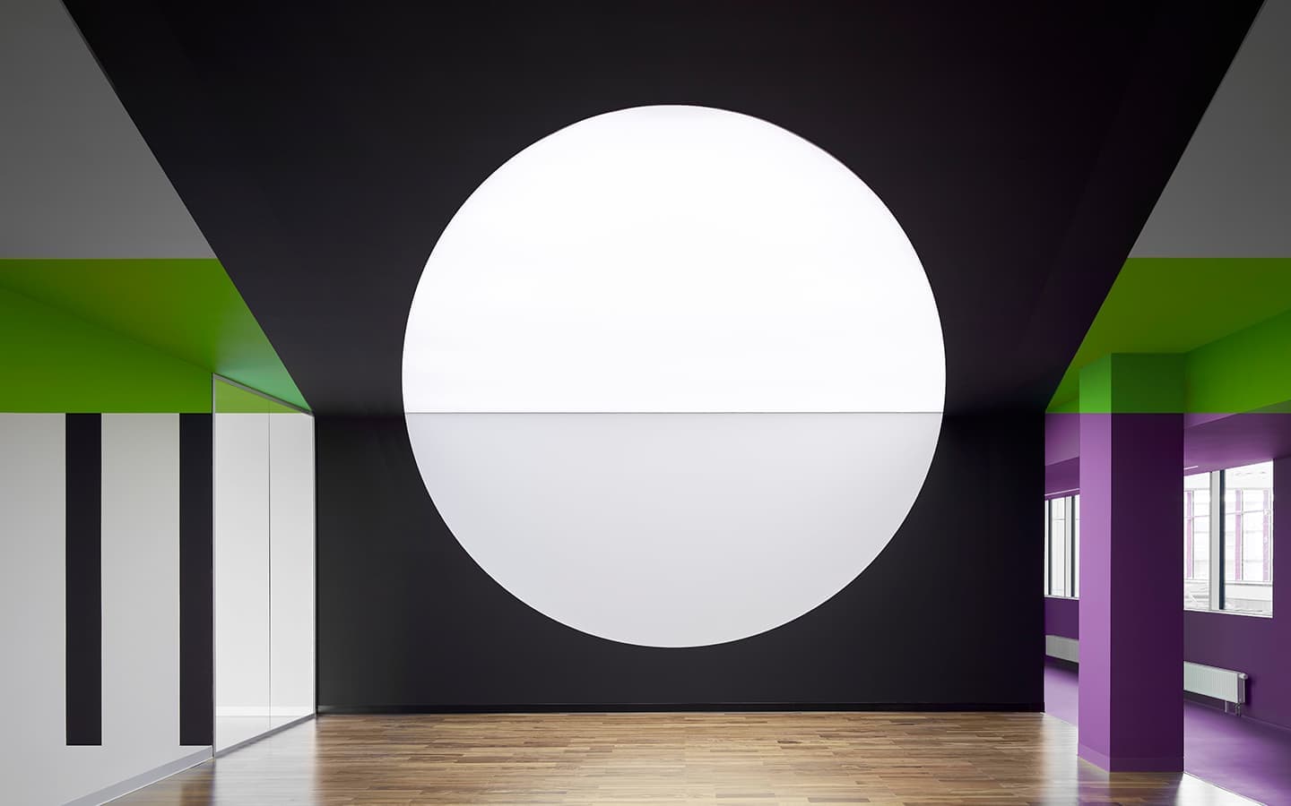 Спортклуб X-fit, Екатеринбург, реализация