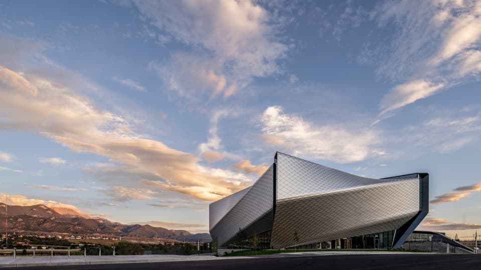 Diller Scofidio + Renfro построили Олимпийский и паралимпийский музей в США Diller Scofidio + Renfro построили Олимпийский и паралимпийский музей в США