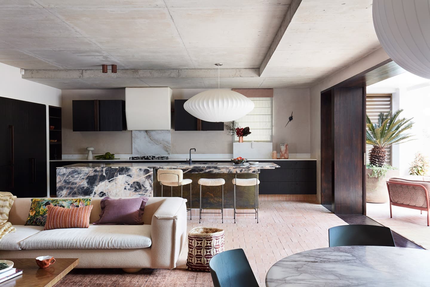 Дискретные контрасты дома в Сиднее — проект студии YSG