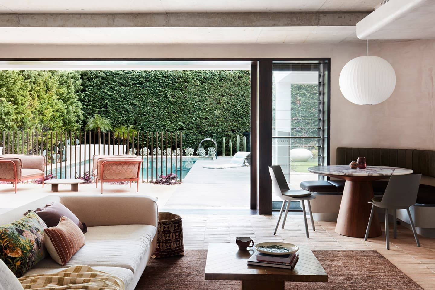 Дискретные контрасты дома в Сиднее — проект студии YSG