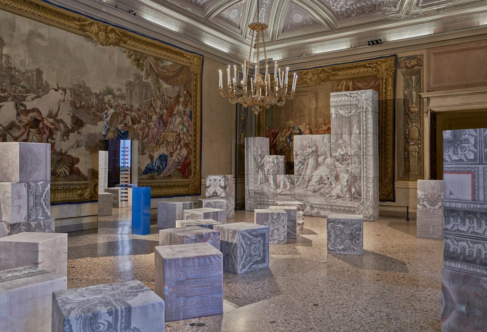 Инсталляция Alcantara in the Tapestry Rooms в Palazzo Reale, 2019