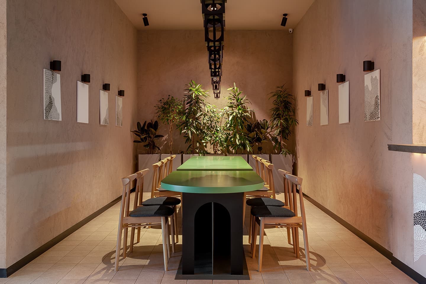 Новый черный в грузинском бистро SHAVI Bistro