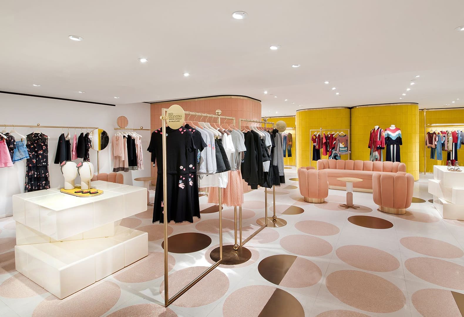 Red Valentino (2016)