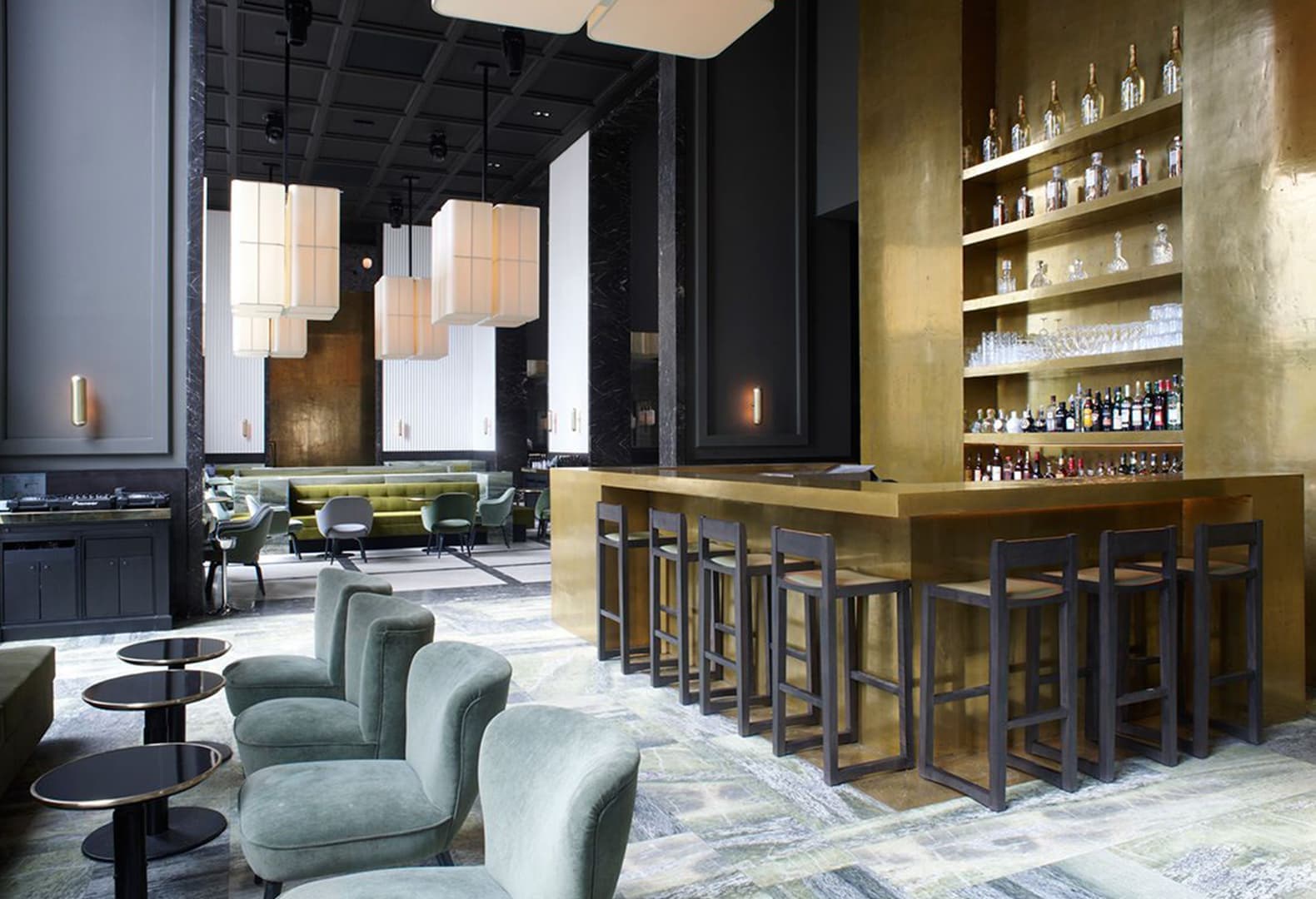 Ресторан Monsieur-Bleu в Париже