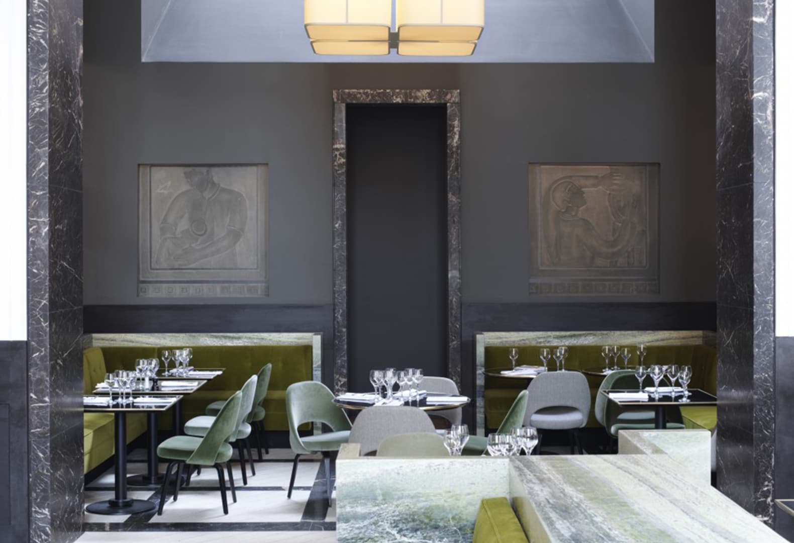 Ресторан Monsieur-Bleu в Париже