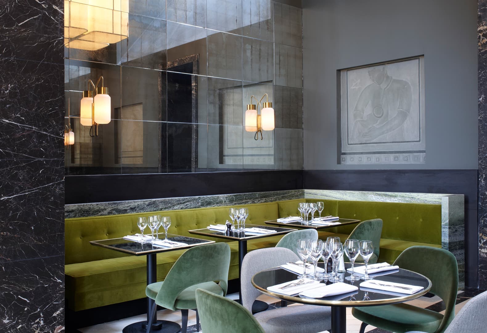 Ресторан Monsieur-Bleu в Париже