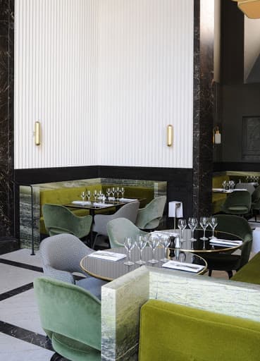 Ресторан Monsieur-Bleu в Париже