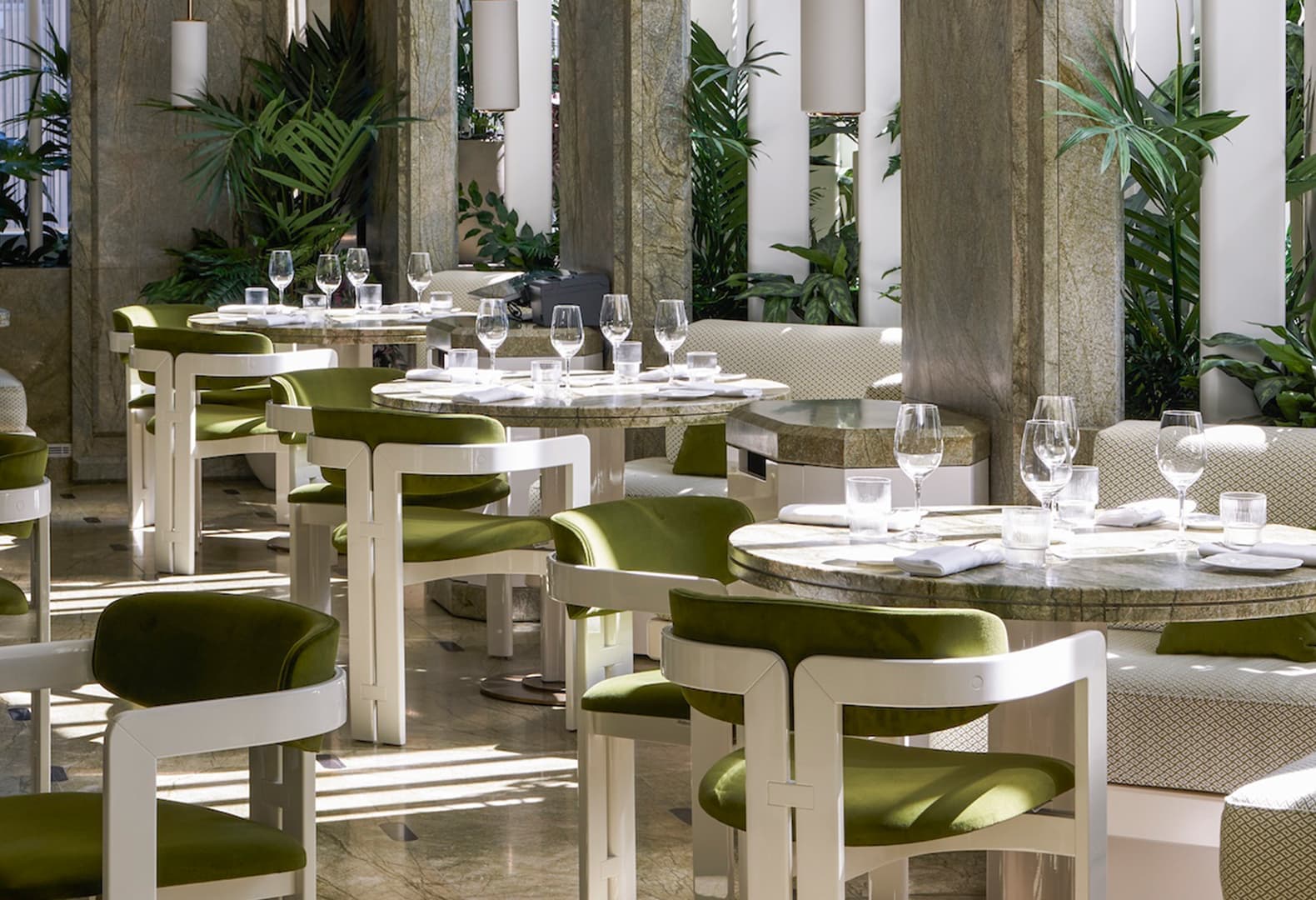 Ресторан Le Jardinier в Нью-Йорке