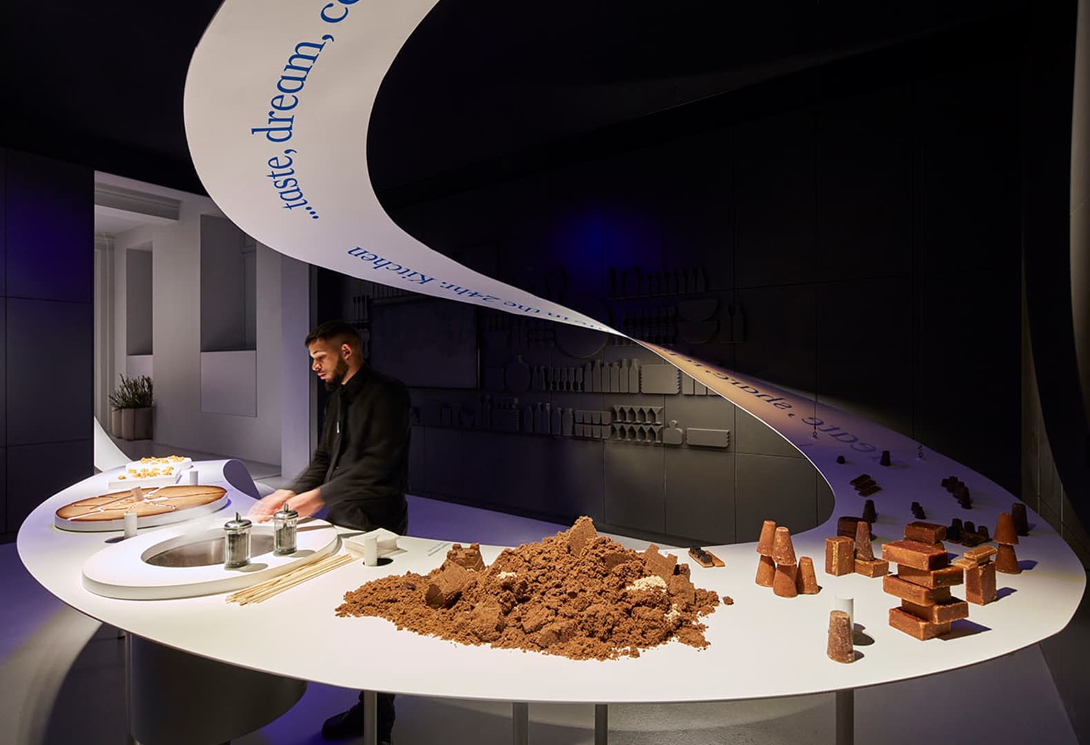 Инсталляция Samsung 24hr. Kitchen concept. Фото news.samsung.com, altopiano.studio