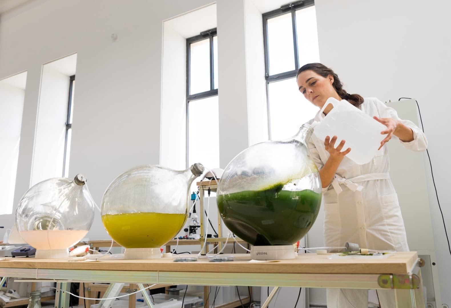 Studio Klarenbeek & Dros и Atelier Luma с проектом Algae Lab LUMA