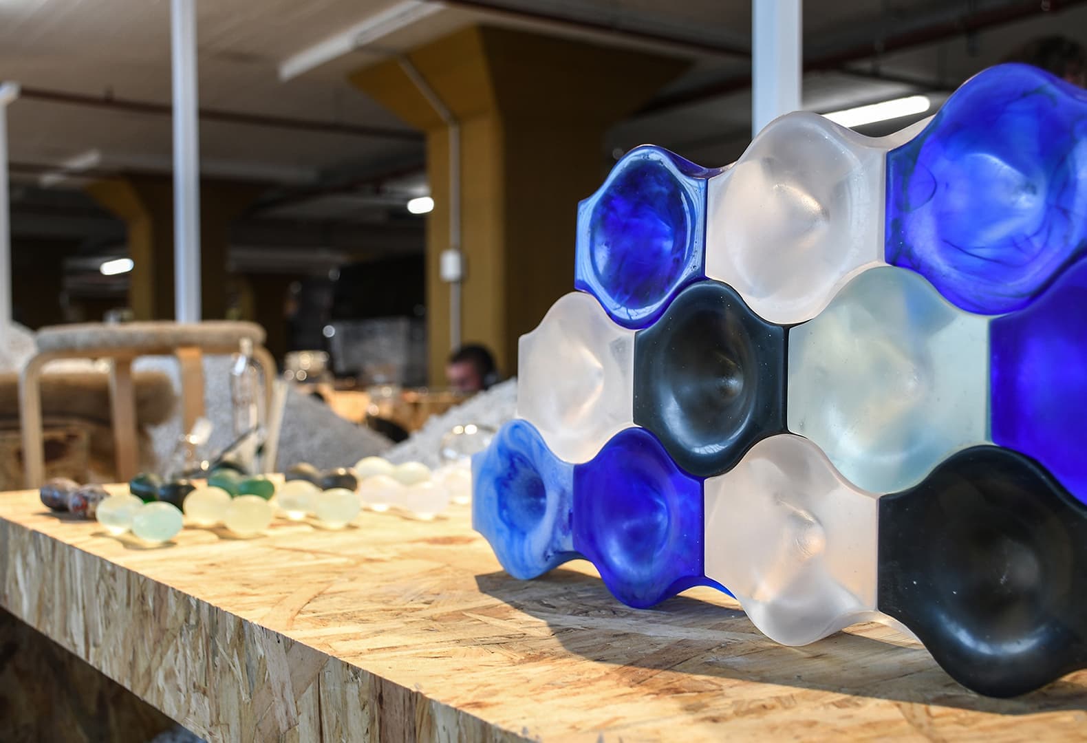 Telesilla Bristogianni & Faidra Oikonomopoulou с проектом Re3-Glass