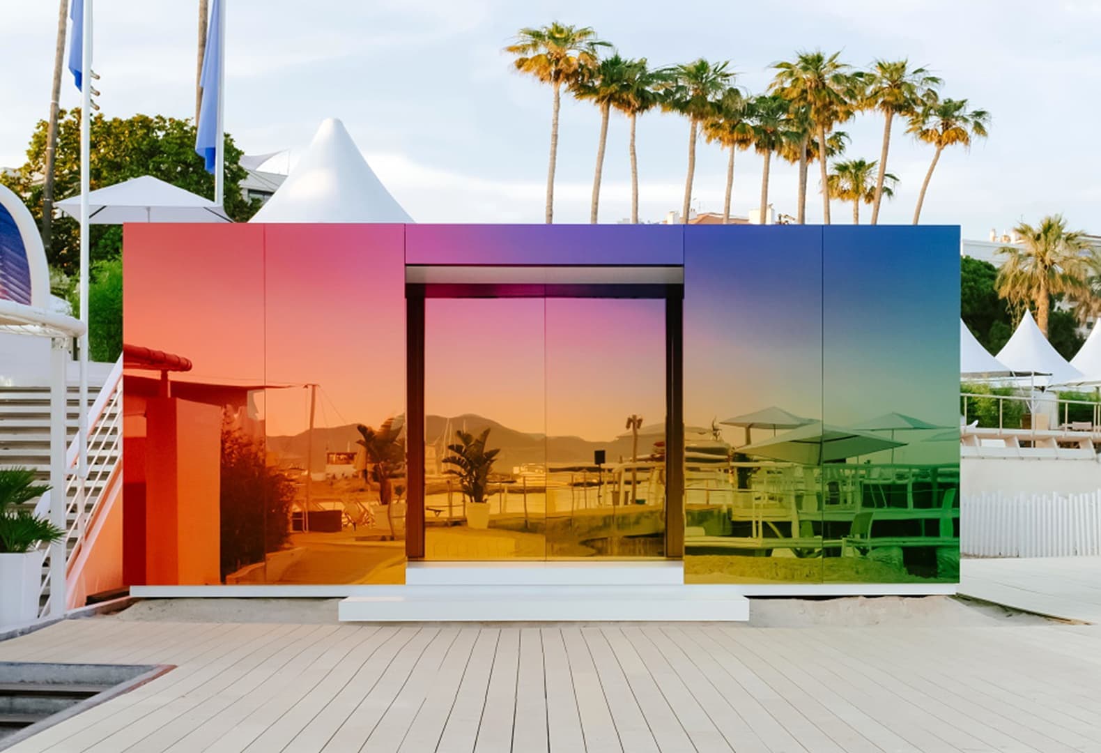 Селфи-павильон Technicolor (2019)