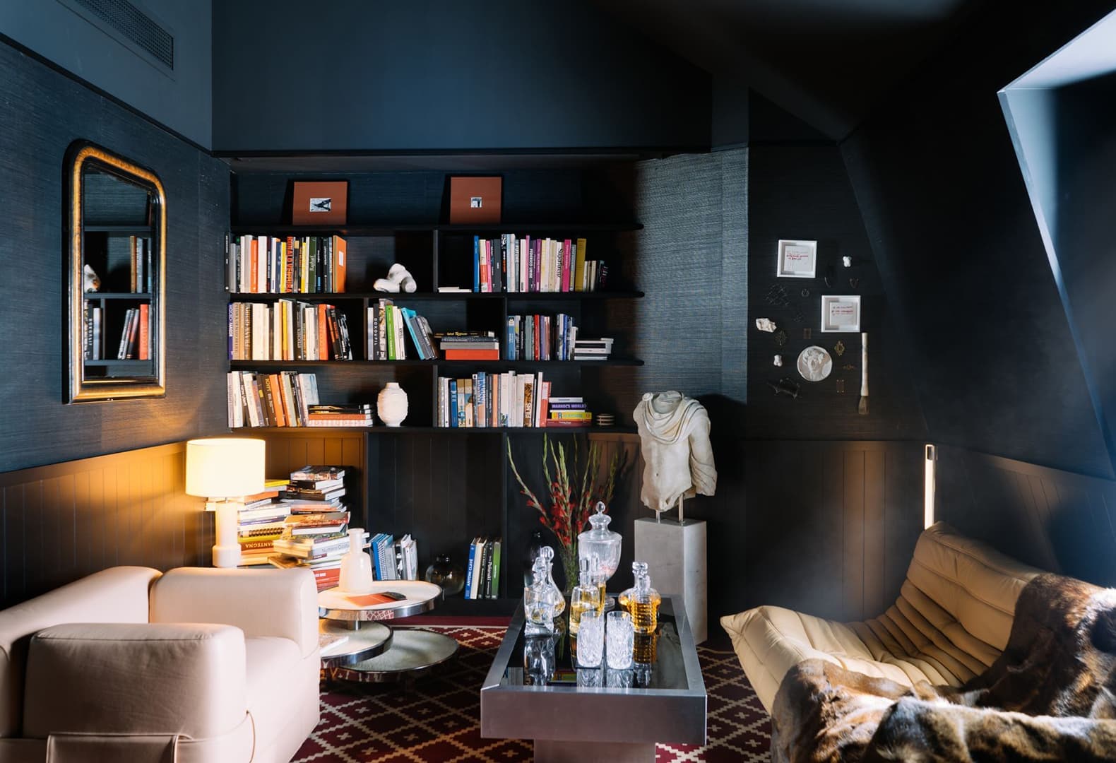 Отель Sinner Hotel в Париже