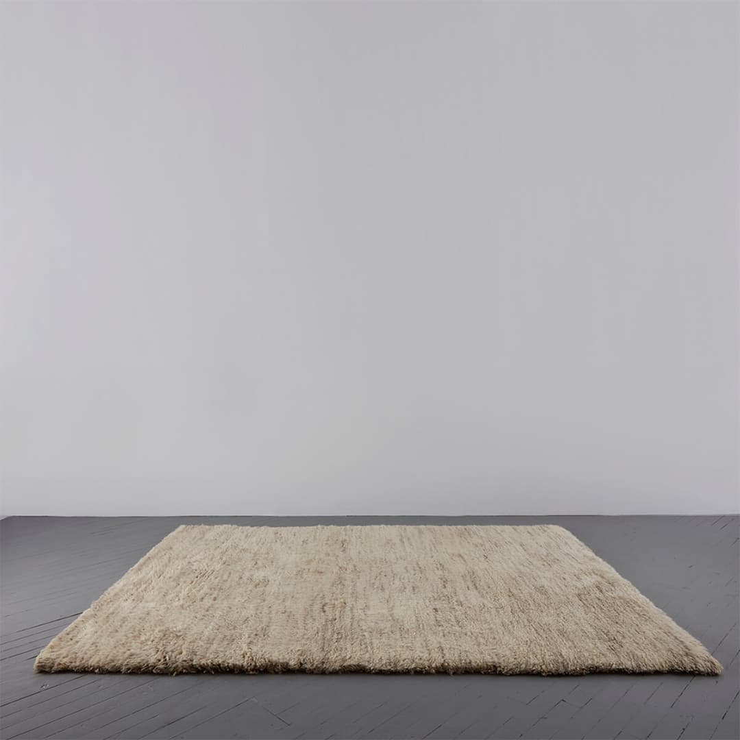 Unique carpet in wool, 2019. Биоморфные фантазии Рогана Грегори. Биоморфные фантазии Рогана Грегори