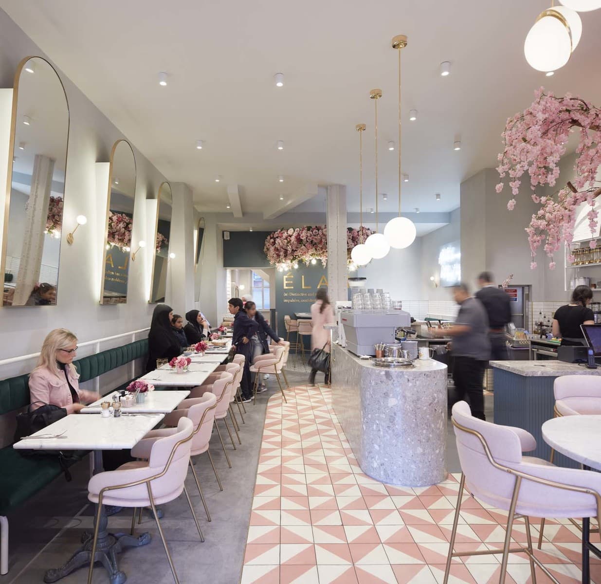 Волшебный розарий Elan Café (Челси, Лондон)