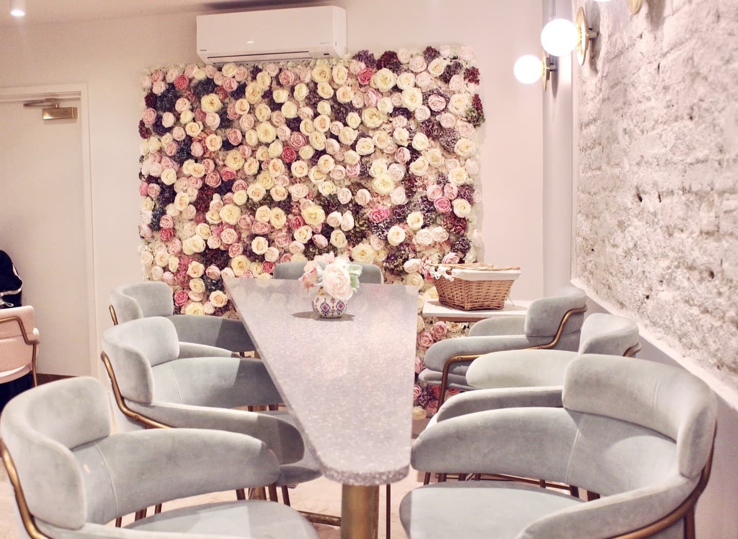 Волшебный розарий Elan Café (Челси, Лондон)