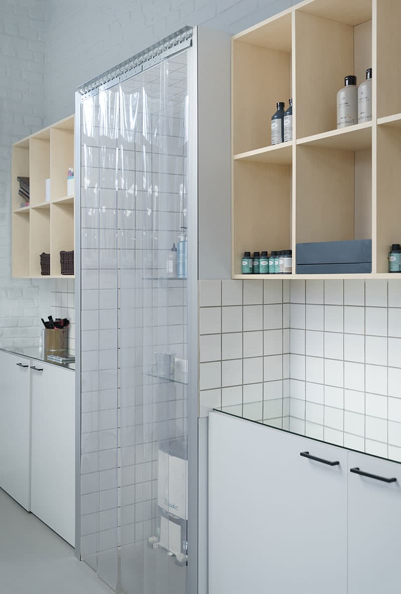 Лаконичная геометрия в салоне красоты в Екатеринбурге – проект Ирины Потаповой и Дмитрия Ханина