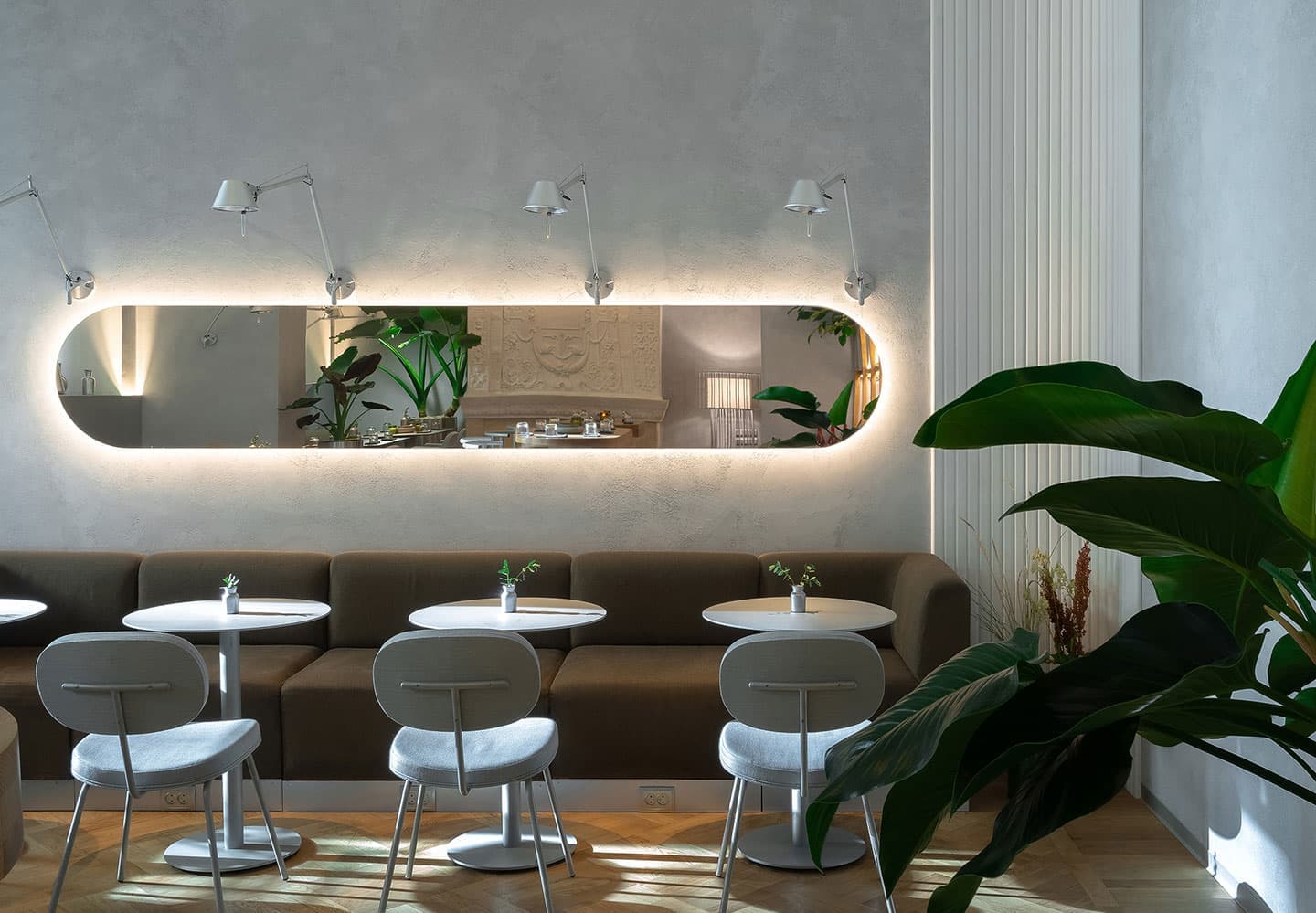 Роскошный экологический минимализм – сочетать несочетаемое в проекте ресторана ARKAROOM от студии Завод 11