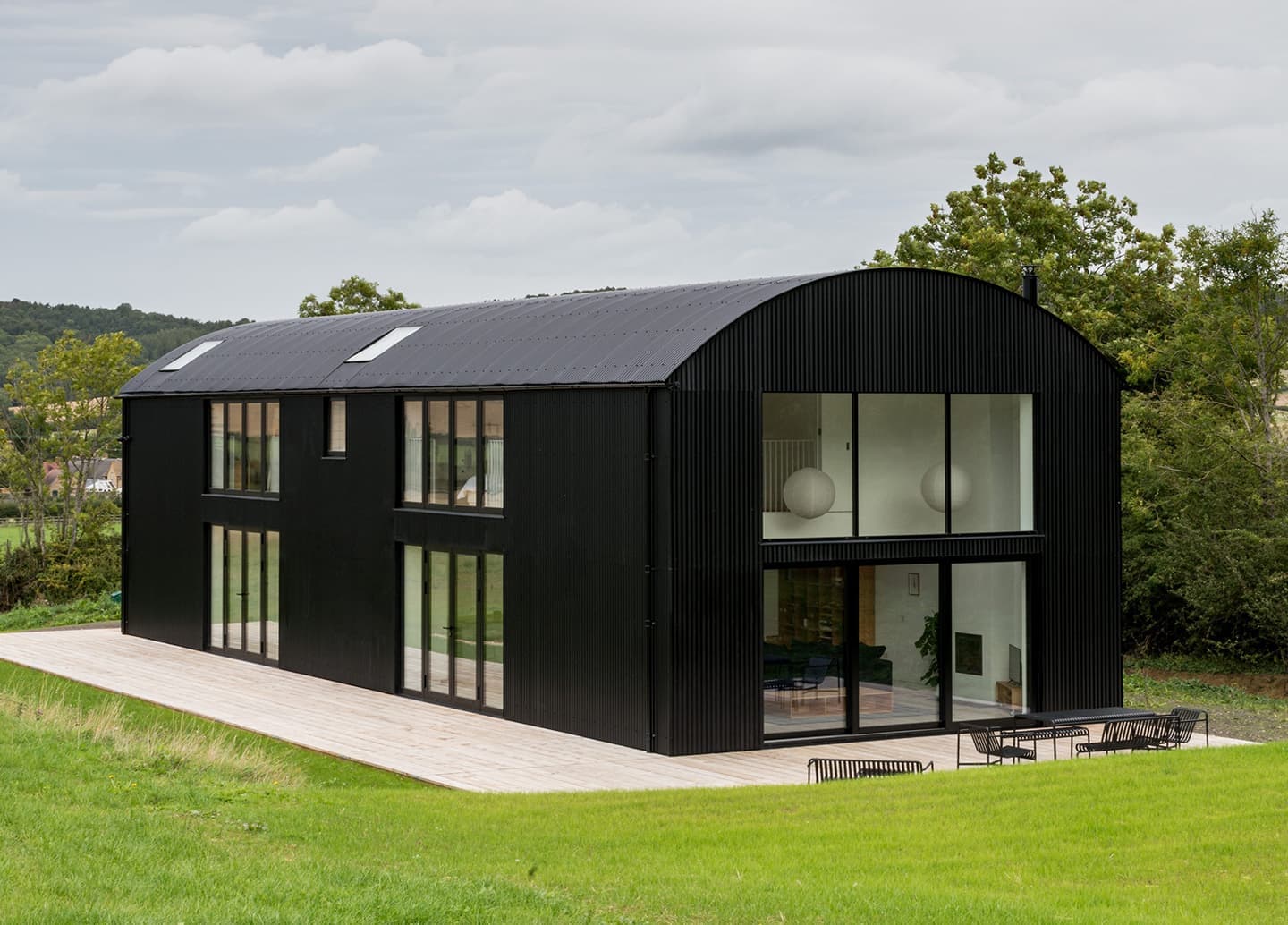 Отель новой реальности в бывшем сарае в Англии — проект Карла Тернера